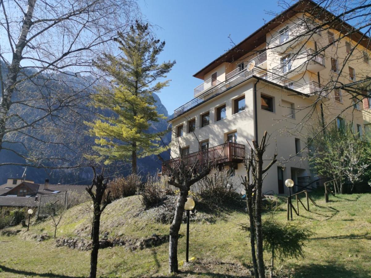 Hotel Miramonti Молвена Екстериор снимка