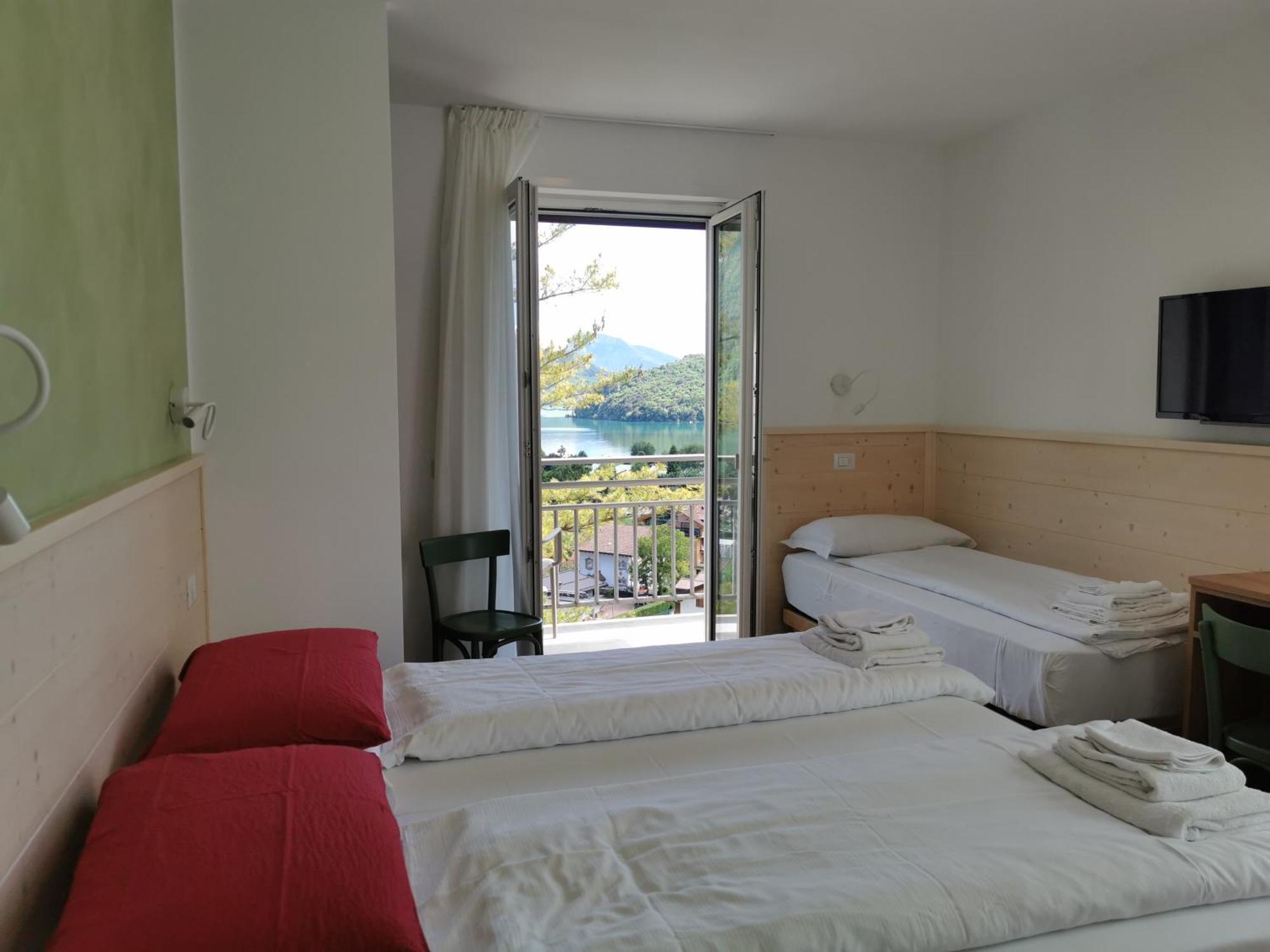 Hotel Miramonti Молвена Екстериор снимка