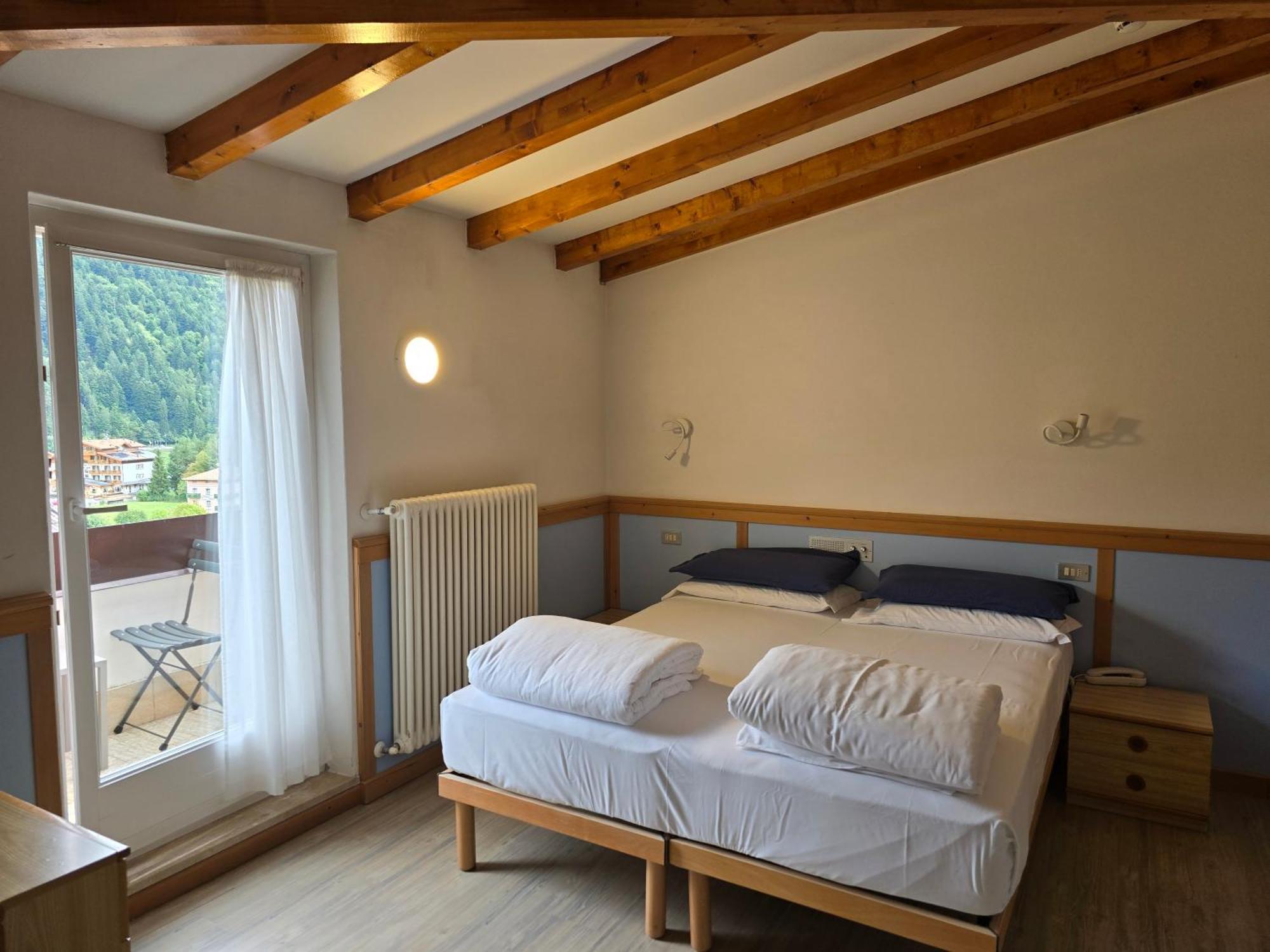 Hotel Miramonti Молвена Екстериор снимка