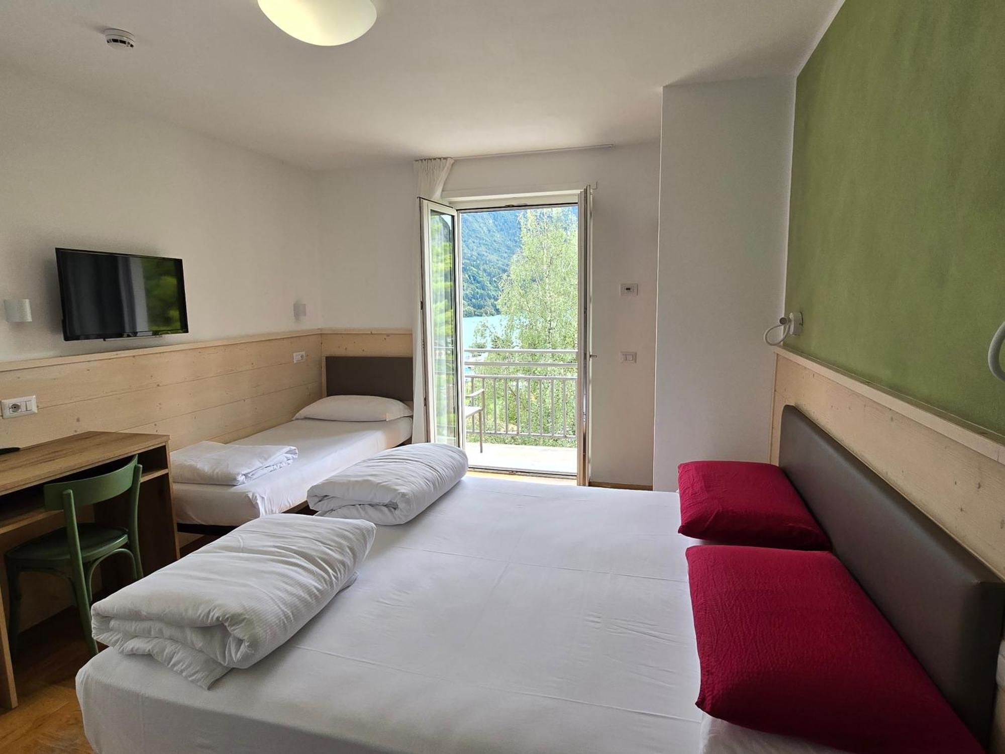 Hotel Miramonti Молвена Екстериор снимка